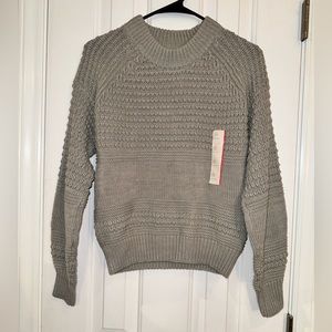 New Universal Thread cable knit Gray Sweater
